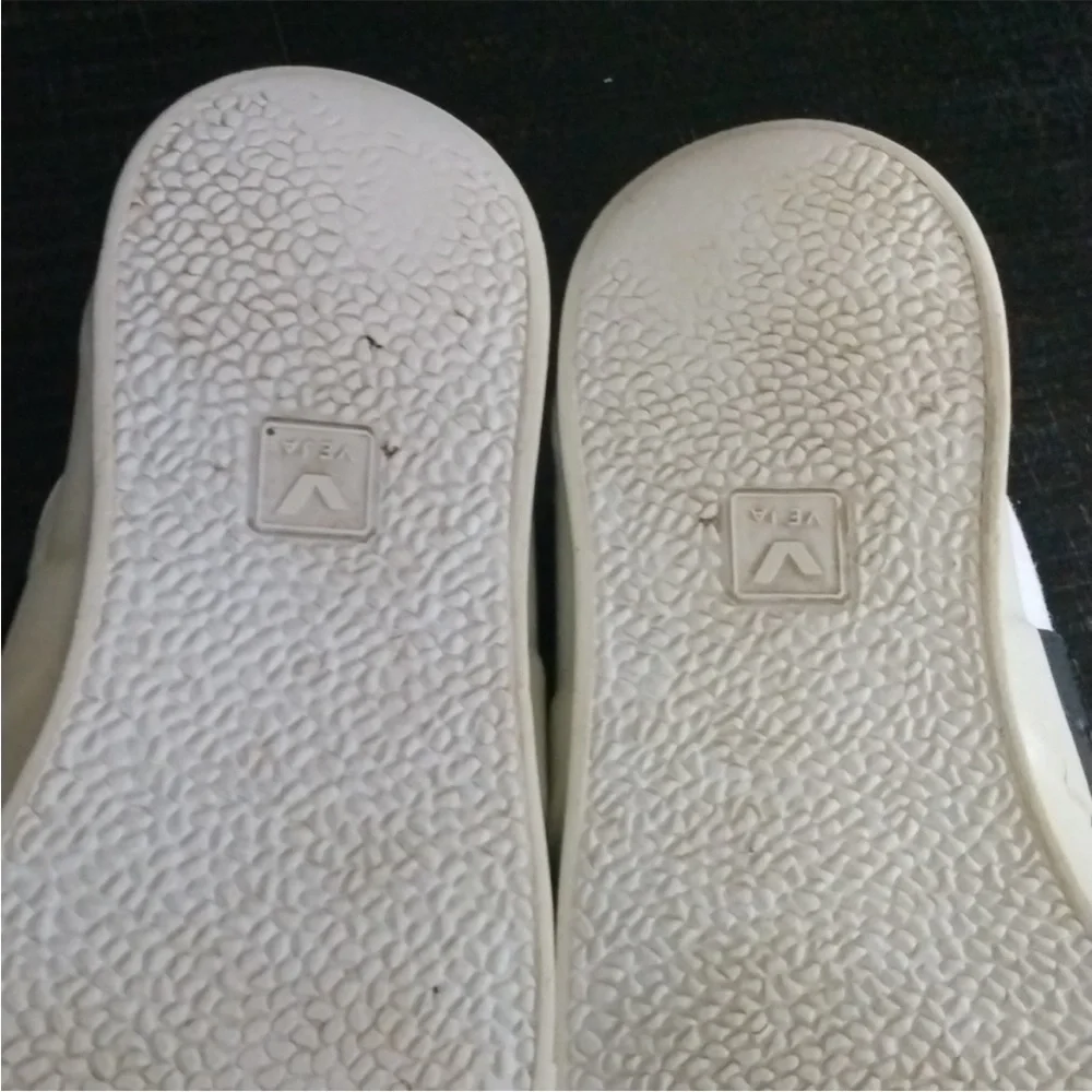 VEJA Wata Canvas Sneakers - size 7 - Picture 7 of 7